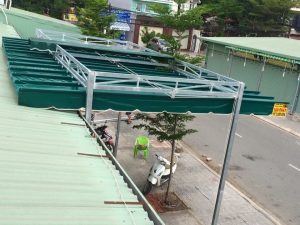 làm mái xếp bạt kéo giá rẻ