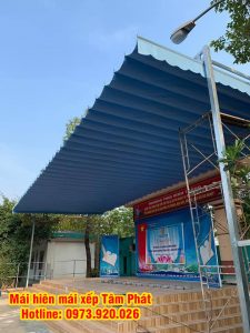 mái che trường học