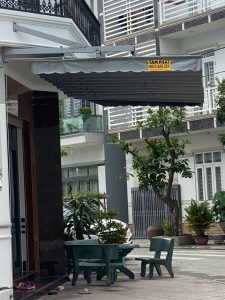 thi công mái che bạt xếp giá rẻ