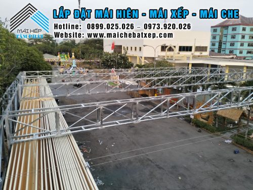 Mái xếp lượn sóng, mái kéo che nắng giá rẻ