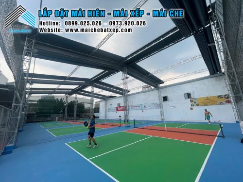 Thi công mái bạt che di động sân Pickleball