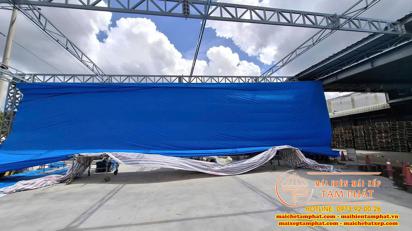 Thay bạt mái che di động giá rẻ