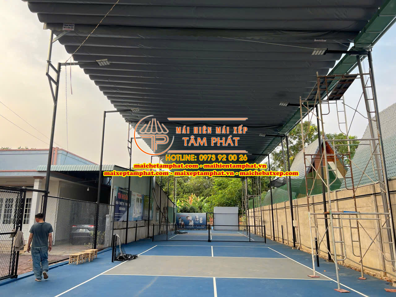 Thay mái che cho sân Pickleball ở Vũng Tàu